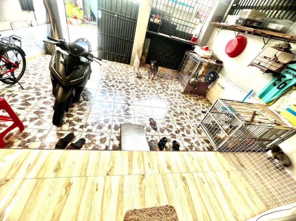 Bán nhà góc 2 mặt tiền Quận 12 - 82m2, giá 5.75 tỷ TL