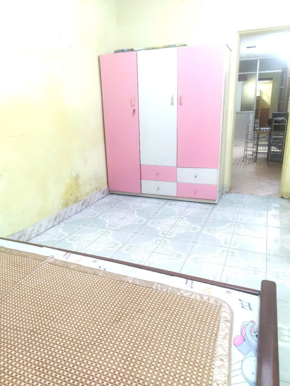 Bán Căn Hộ Tập Thể Láng Hạ, Đống Đa - Vị Trí Đẹp, Giá Tốt