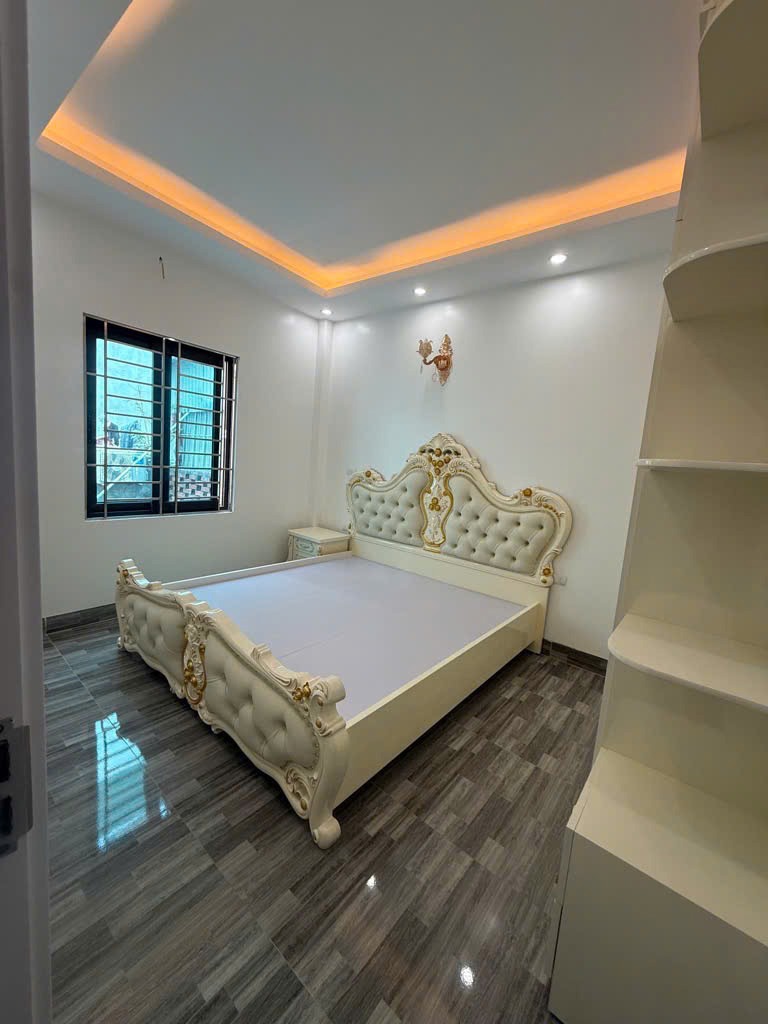 Nhà 45m2, 5 Tầng, Thang Máy, Nội Thất Tân Cổ Điển - Vị Trí Đắc Địa Hai Bà Trưng