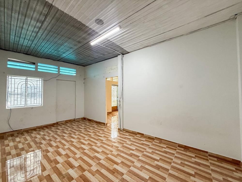 Bán Nhà Nơ Trang Long, Ngang 7m, Ô Tô Vào Nhà - Giá 6.8 Tỷ
