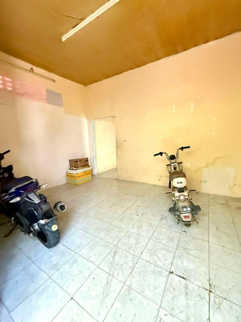 Bán Nhà HXH Bùi Đình Túy 40m2, Giá Chỉ 5.7 Tỷ - Vị Trí Đắc Địa