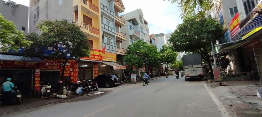 Bán nhà mặt phố Hoàng Công - Mậu Lương, 6 tầng, 54m2, giá 15.4 tỷ - KD đỉnh cao
