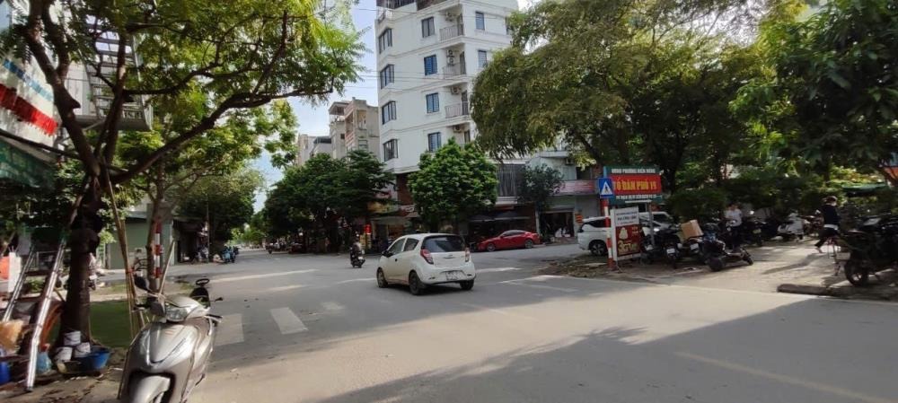 Bán nhà mặt phố Hoàng Công - Mậu Lương, 6 tầng, 54m2, giá 15.4 tỷ - KD đỉnh cao