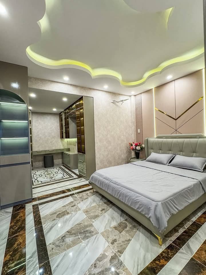 Bán nhà phố Phùng Chí Kiên, Nghĩa Đô - Vị trí đắc địa, tiềm năng kinh doanh