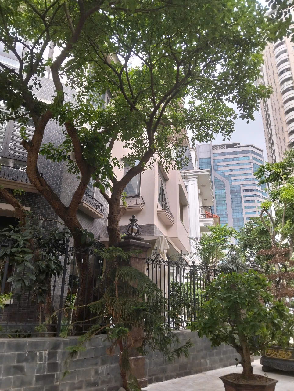 Bán Biệt Thự KĐT Tố Hữu 250m² 5 Tầng, Mặt Tiền 23m, Vị Trí Đắc Địa Quận Nam Từ Liêm