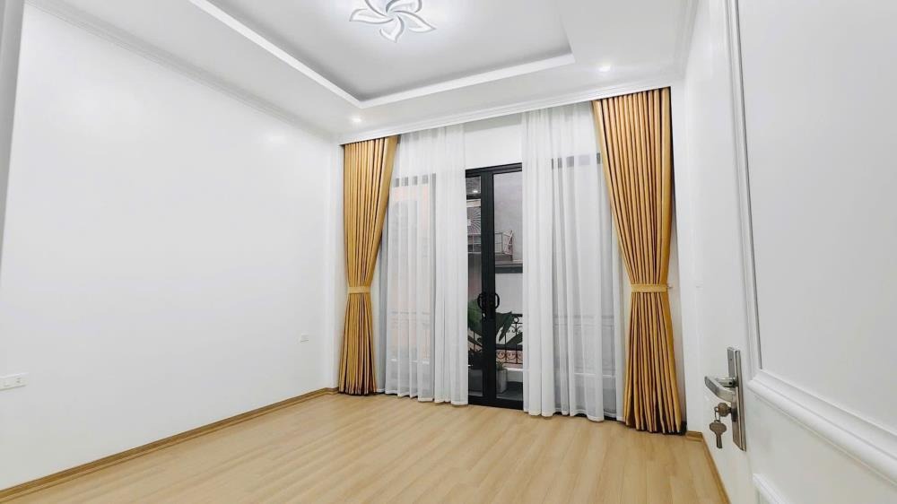 Bán Nhà Đẹp Thái Hà Đống Đa 45m2 5 Tầng Mặt Tiền 4m - Giá Tốt
