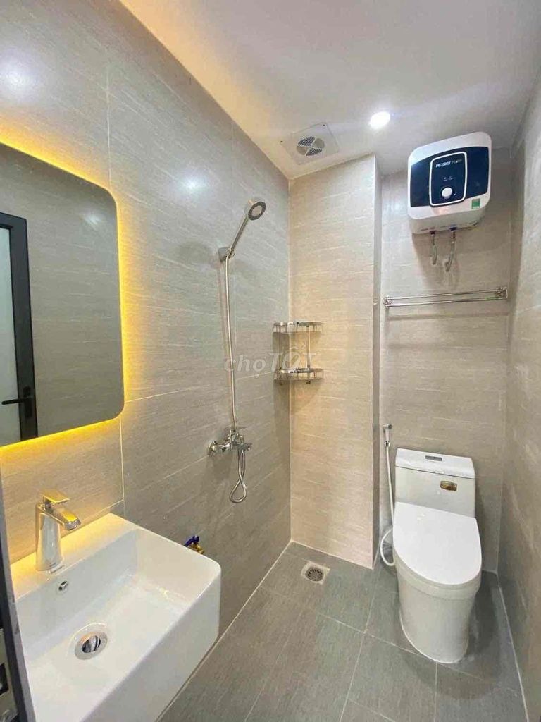 Cho Thuê CCMN Khép Kín View Ban Công Đẹp - Lương Khánh Thiện, Hoàng Mai