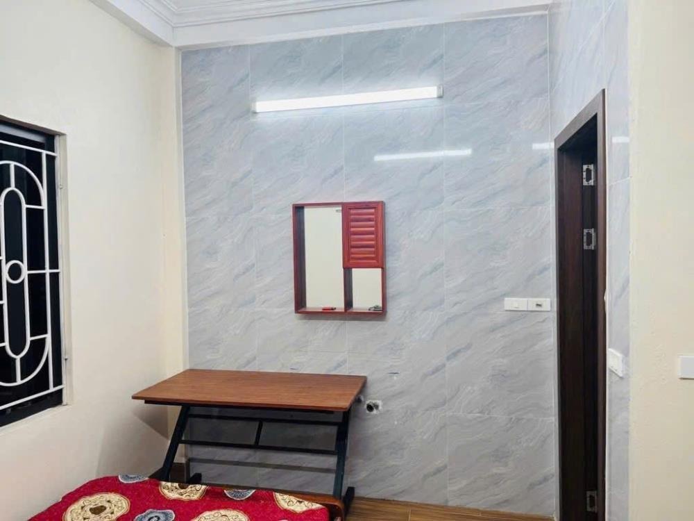 Ô tô đỗ cửa, 6.95 tỷ - Nhà Định Công 4 Tầng, Thiết Kế Hiện Đại