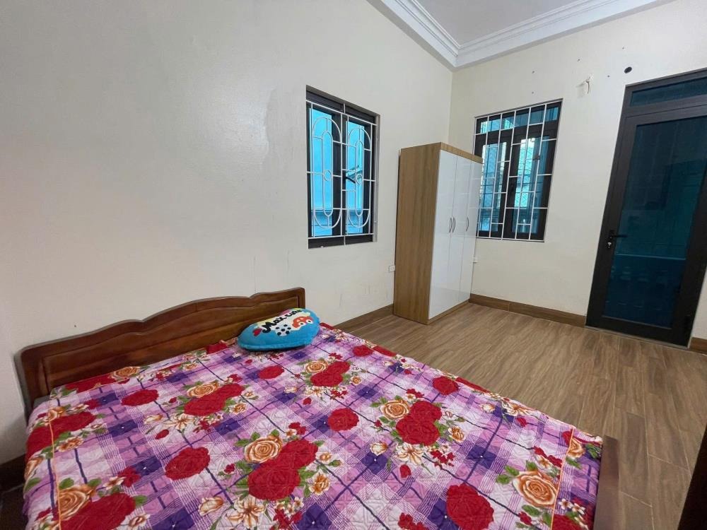 Ô tô đỗ cửa, 6.95 tỷ - Nhà Định Công 4 Tầng, Thiết Kế Hiện Đại