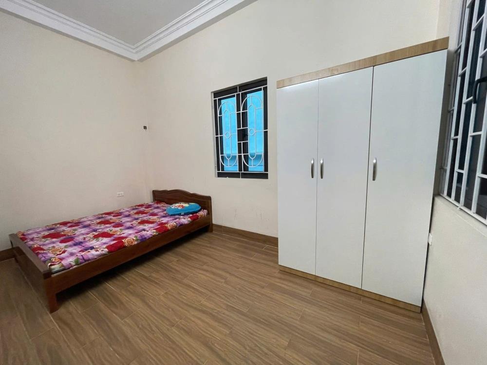 Ô tô đỗ cửa, 6.95 tỷ - Nhà Định Công 4 Tầng, Thiết Kế Hiện Đại