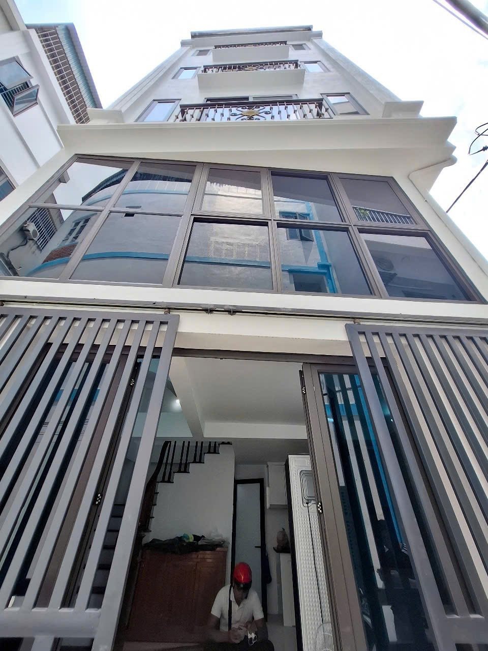 Siêu phẩm Tây Mỗ 4 tỷ - Nhà 6 tầng, Full Nội thất, Ô tô Đỗ Cận Nhà