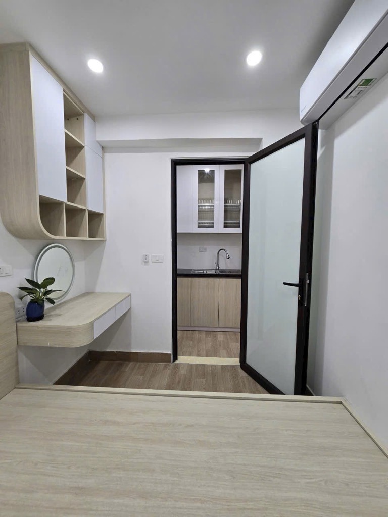 Căn Hộ Tầng 1 Nguyễn Chí Thanh - Ô Tô Đỗ Cửa, Giá Tốt