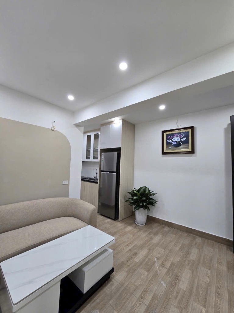 Căn Hộ Tầng 1 Nguyễn Chí Thanh - Ô Tô Đỗ Cửa, Giá Tốt