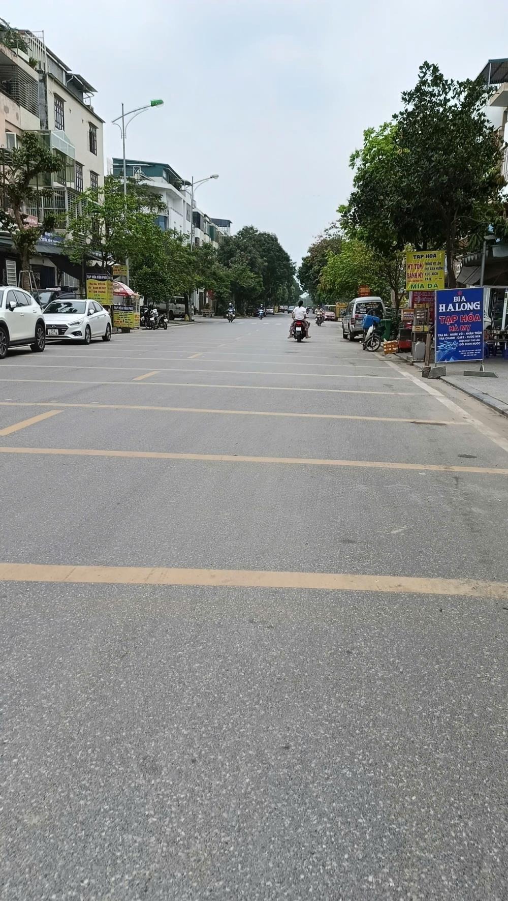 Bán Liền Kề Mặt Tiền Kinh Doanh Văn Phú 95m2, Giá 23 Tỷ - Vị Trí Đắc Địa