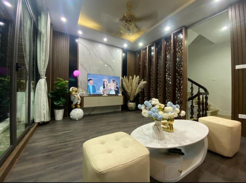 Phân Lô Ô Tô Vào Nhà - Xuân Thuỷ, Cầu Giấy - 33m x 5T - MT 5.9m - Lô Góc 2 Mặt Ngõ
