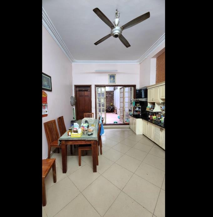 Siêu phẩm nhà giải phóng 128m2, 4 tầng, ngõ rộng, kinh doanh đỉnh, thang máy - Giá 32 tỷ+