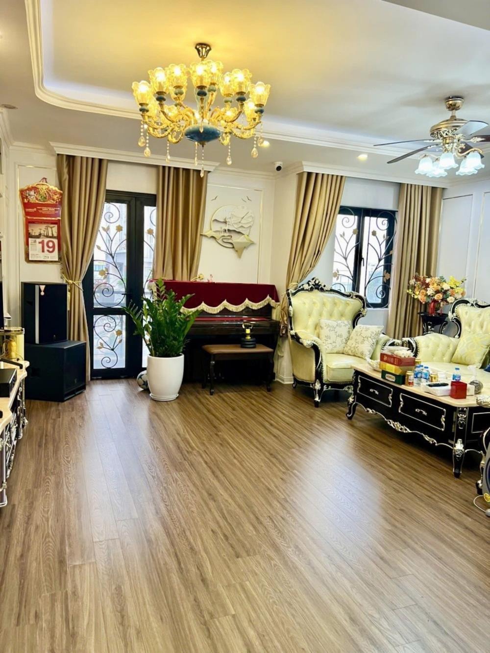 Bán Shophouse Mậu Lương - 71m2, 5 Tầng, Giá 16.5 Tỷ - Vị Trí Đắc Địa