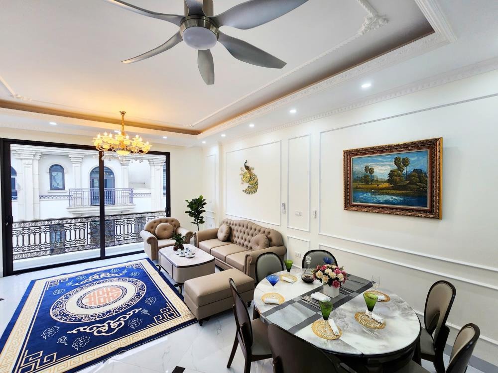 Bán Nhà Mặt Phố Trần Đăng Ninh, Hà Đông - 45m², Giá 18.3 Tỷ, Kinh Doanh Đỉnh Cao