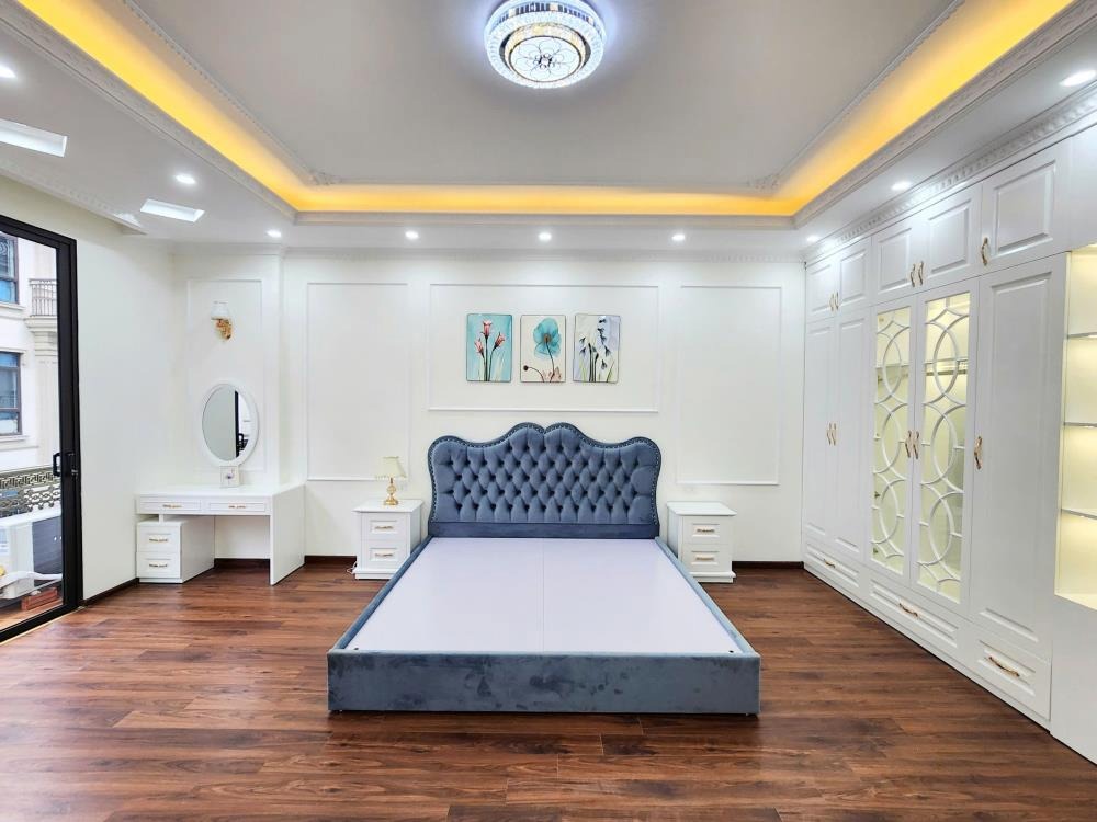 Bán Nhà Mặt Phố Trần Đăng Ninh, Hà Đông - 45m², Giá 18.3 Tỷ, Kinh Doanh Đỉnh Cao