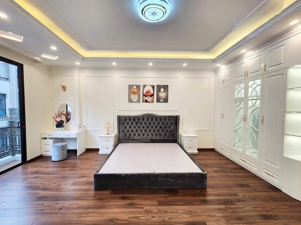 Bán Nhà Mặt Phố Trần Đăng Ninh, Hà Đông - 45m², Giá 18.3 Tỷ, Kinh Doanh Đỉnh Cao