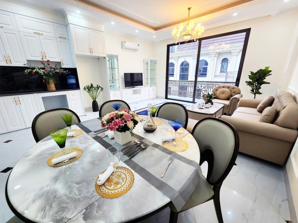 Bán Nhà Mặt Phố Trần Đăng Ninh, Hà Đông - 45m², Giá 18.3 Tỷ, Kinh Doanh Đỉnh Cao