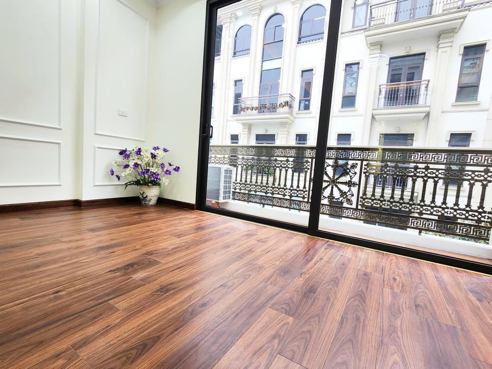 Bán Nhà Mặt Phố Trần Đăng Ninh, Hà Đông - 45m², Giá 18.3 Tỷ, Kinh Doanh Đỉnh Cao
