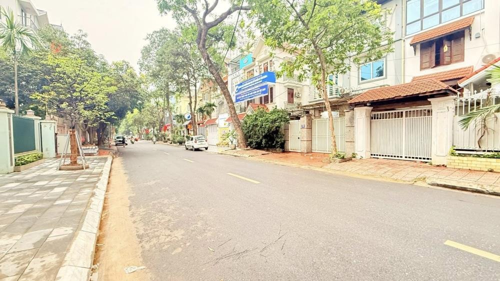Bán Biệt Thự Mỹ Đình 2 - Mặt Phố Bùi Xuân Phái - 70 Tỷ