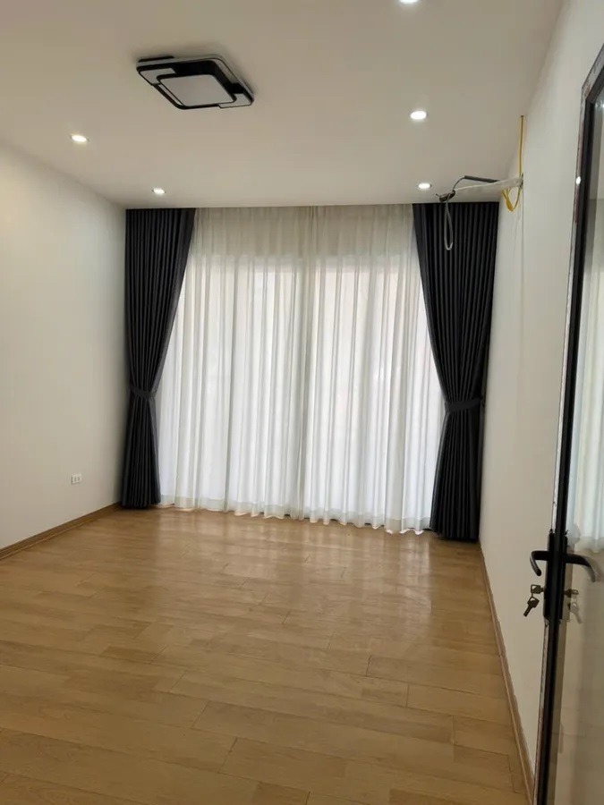 Mặt Phố Nguyễn Chính - Tân Mai: 72m2 x 3 Tầng, KD Đỉnh
