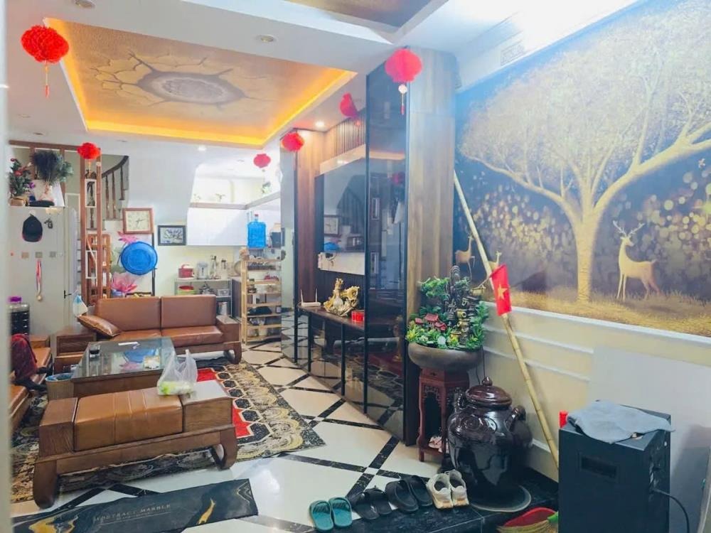 Nhà Phố Hoàng Mai 42m2, 5 Tầng, Full Nội Thất - Vị Trí Đắc Địa