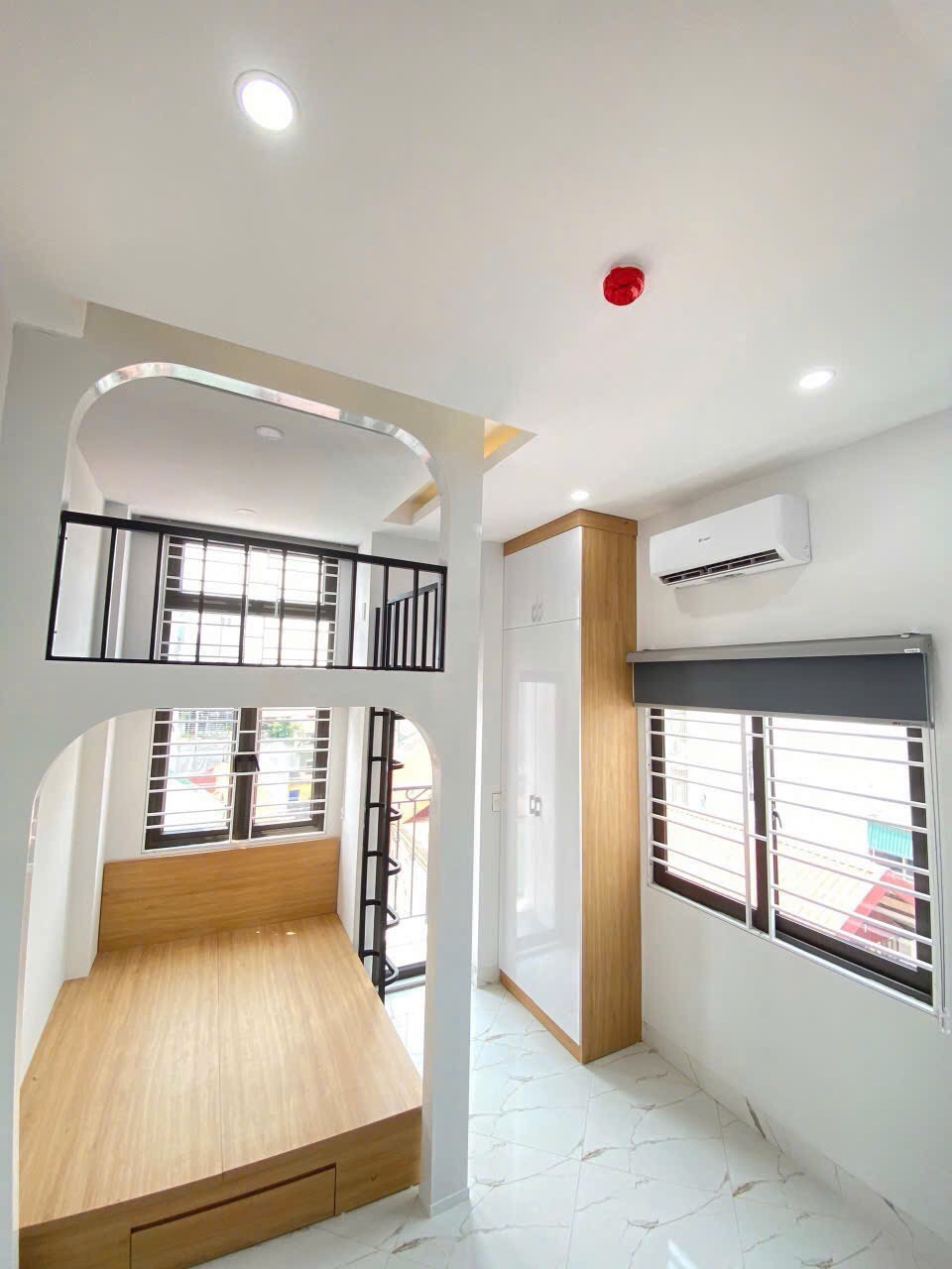 Lô Góc Ngõ Thông - Ô Tô 10m - 7 Tầng Thang Máy - 18 Phòng Full Nội Thất - Đầu Tư Sinh Lời