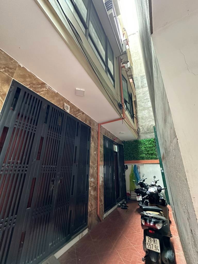 Bán nhà Trương Định, Hà Nội - 41m2, 5 tầng, 8.3 tỷ - Vị trí đẹp, tiện ích xung quanh