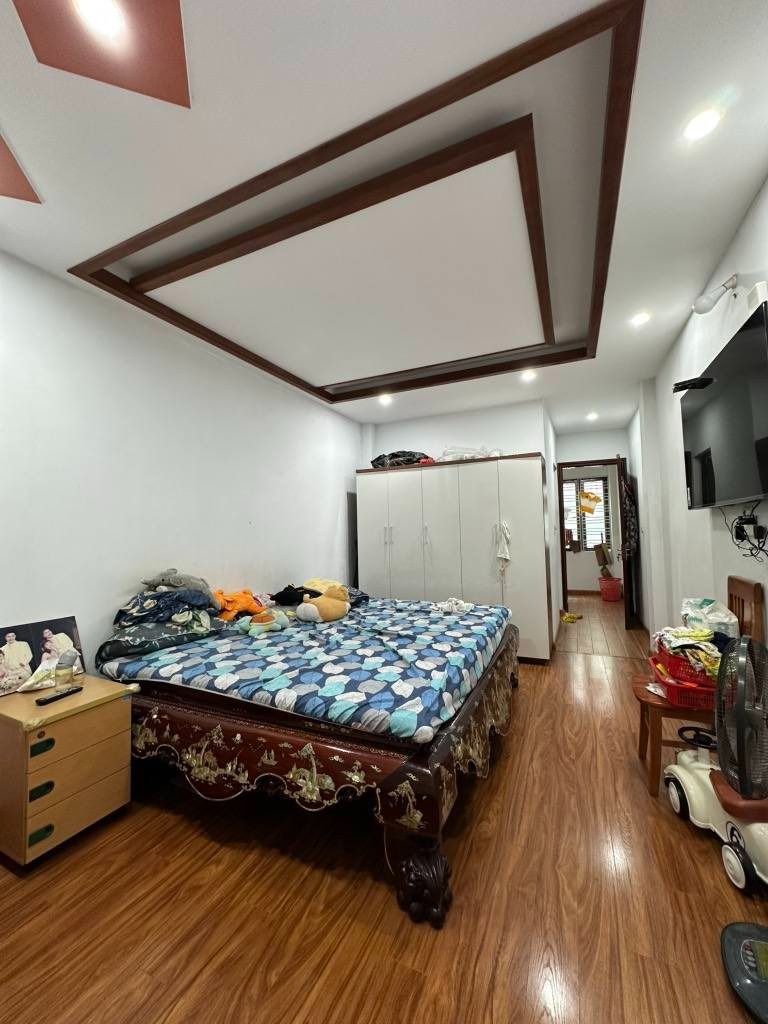 Bán nhà Trương Định, Hà Nội - 41m2, 5 tầng, 8.3 tỷ - Vị trí đẹp, tiện ích xung quanh