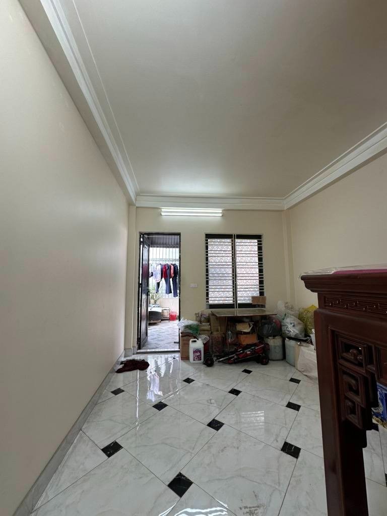 Bán nhà Trương Định, Hà Nội - 41m2, 5 tầng, 8.3 tỷ - Vị trí đẹp, tiện ích xung quanh