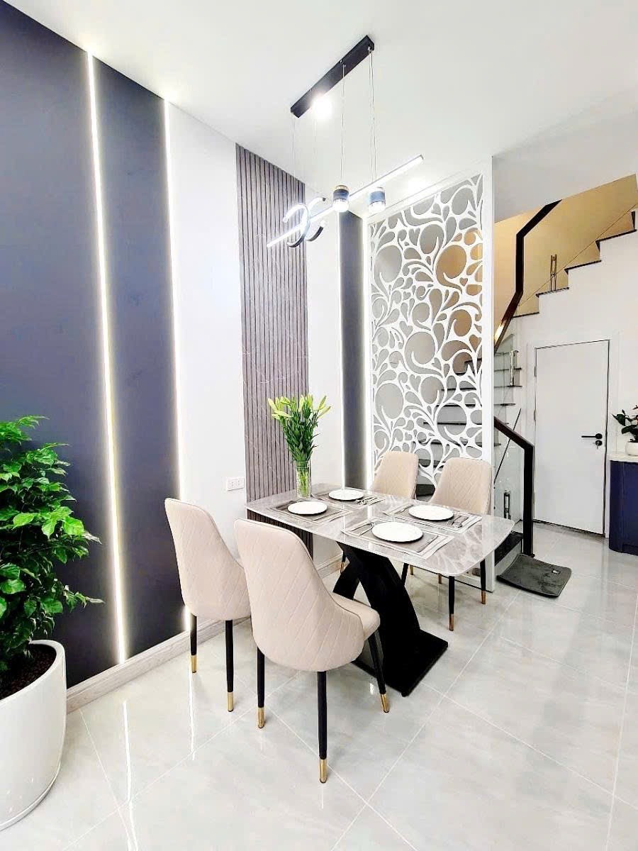 Bán Gấp Nhà Đẹp 39m2 Đội Cấn - Giá Tốt, Full Đồ, Gần Phố