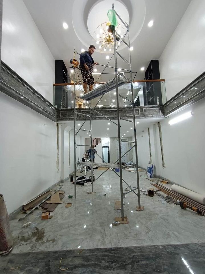 Bán nhà 7 tầng thang máy Hoài Đức, 52m2, gần chợ Lai Xá, kinh doanh đỉnh cao