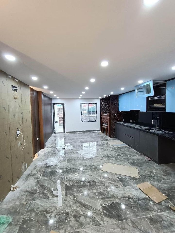 Bán nhà 7 tầng thang máy Hoài Đức, 52m2, gần chợ Lai Xá, kinh doanh đỉnh cao