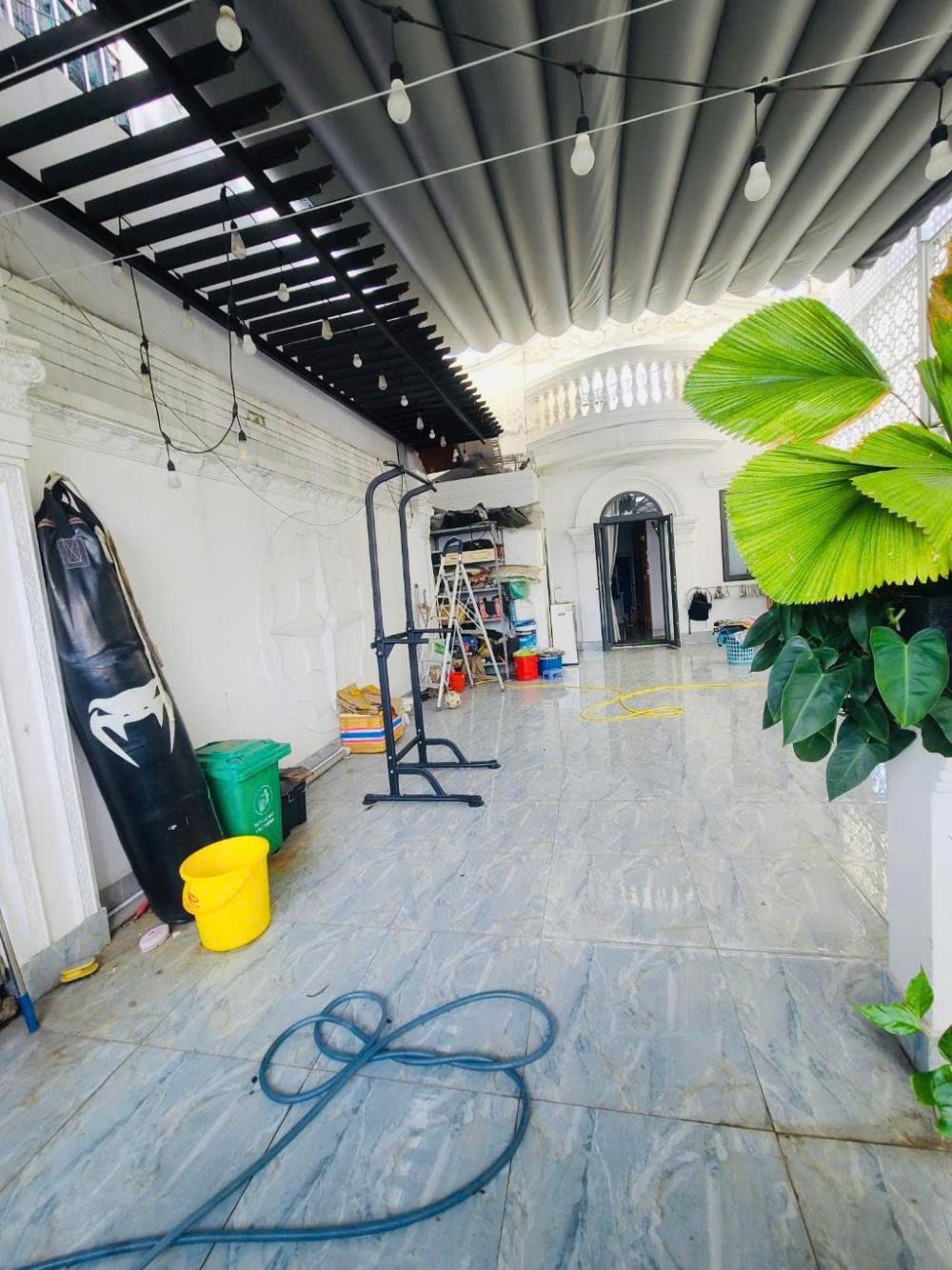 Biệt Thự 3 Tầng 120m2 Lô Góc Nguyễn Văn Khối - Giá 18 Tỷ