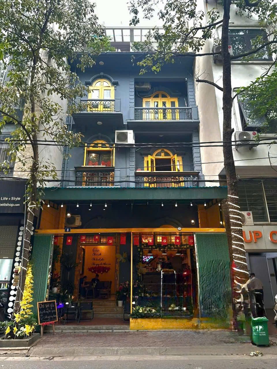 Bán Nhà Mặt Phố Nguyên Hồng, 110m2 - Building Cực Phẩm - Giá 60 Tỷ