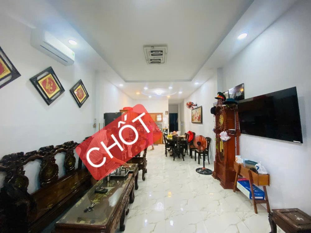 Bán Gấp Nhà 3 Tầng, 124m2, Quận 2 - Giá Chỉ 10 Tỷ 990 Triệu