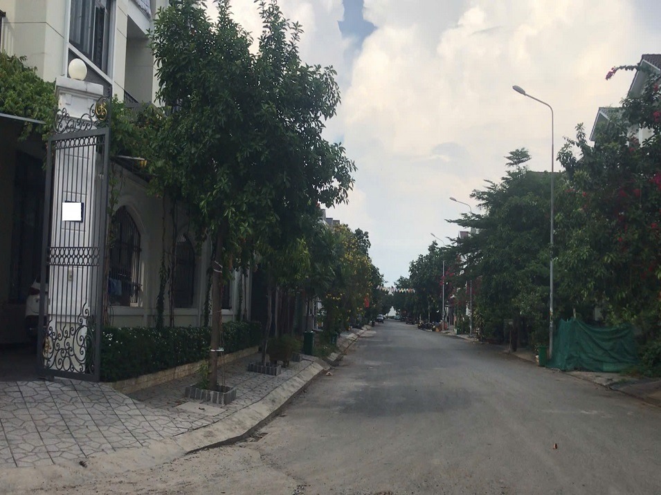 Bán Gấp Biệt Thự Góc 2 Mặt Tiền, Bình Thạnh - View Sông, 188m2 - Giá Tốt