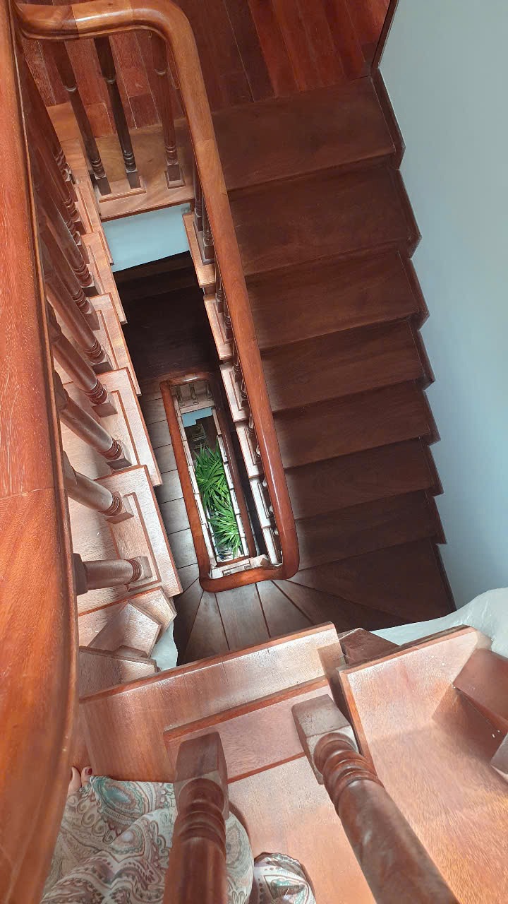 Bán nhà Minh Khai 57m2, 4 tầng, giá rẻ, sổ đỏ chính chủ