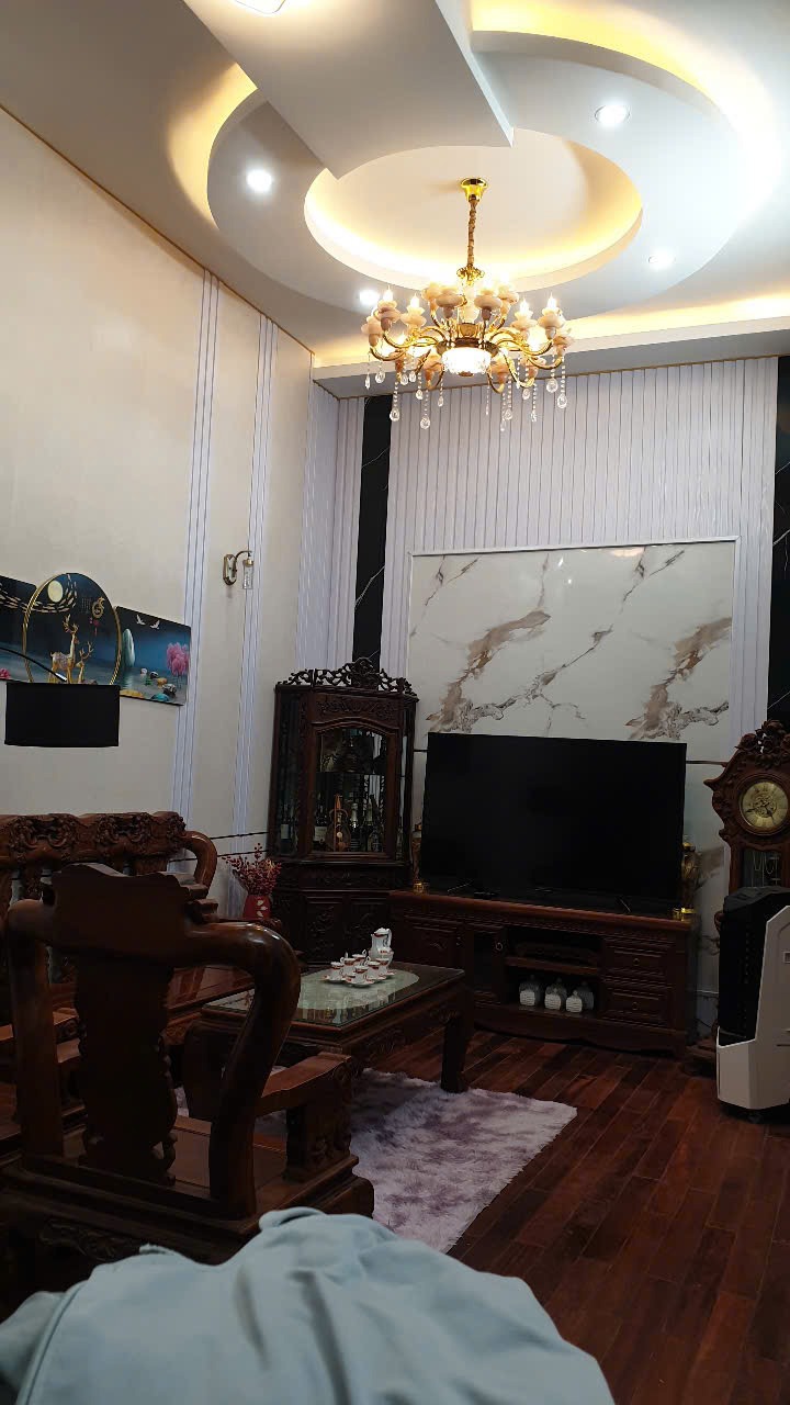 Bán nhà Minh Khai 57m2, 4 tầng, giá rẻ, sổ đỏ chính chủ
