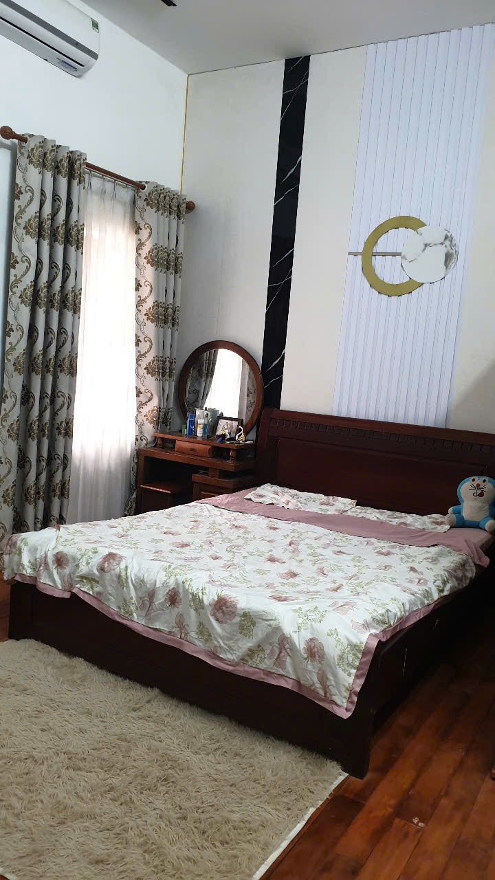 Bán nhà Minh Khai 57m2, 4 tầng, giá rẻ, sổ đỏ chính chủ