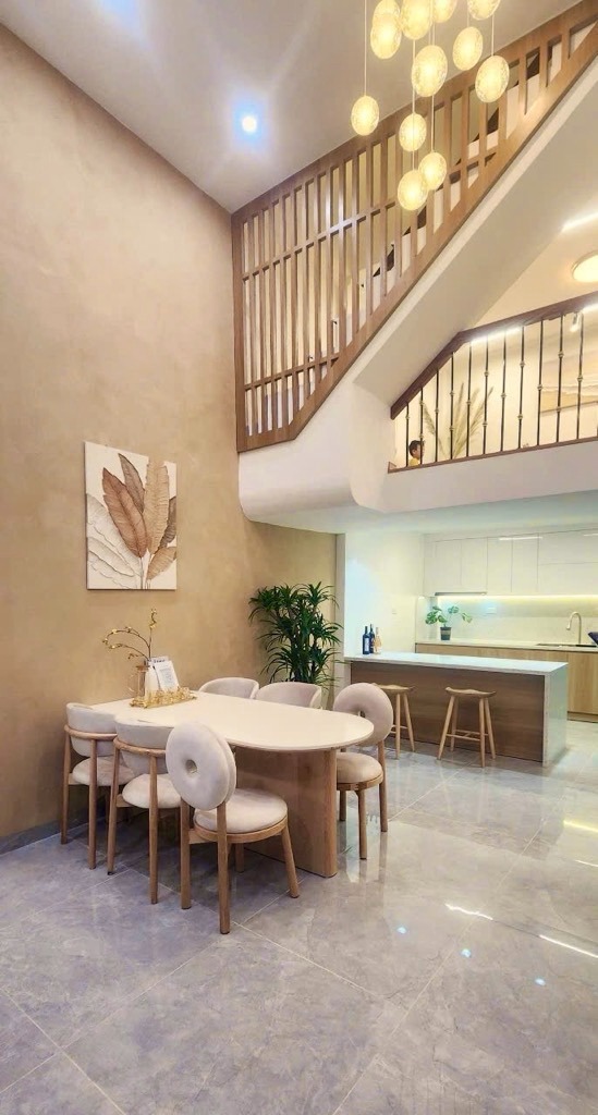 Bán Gấp Nhà Phố Đại La - 36m2 - 5 Tầng - Giá 6 Tỷ
