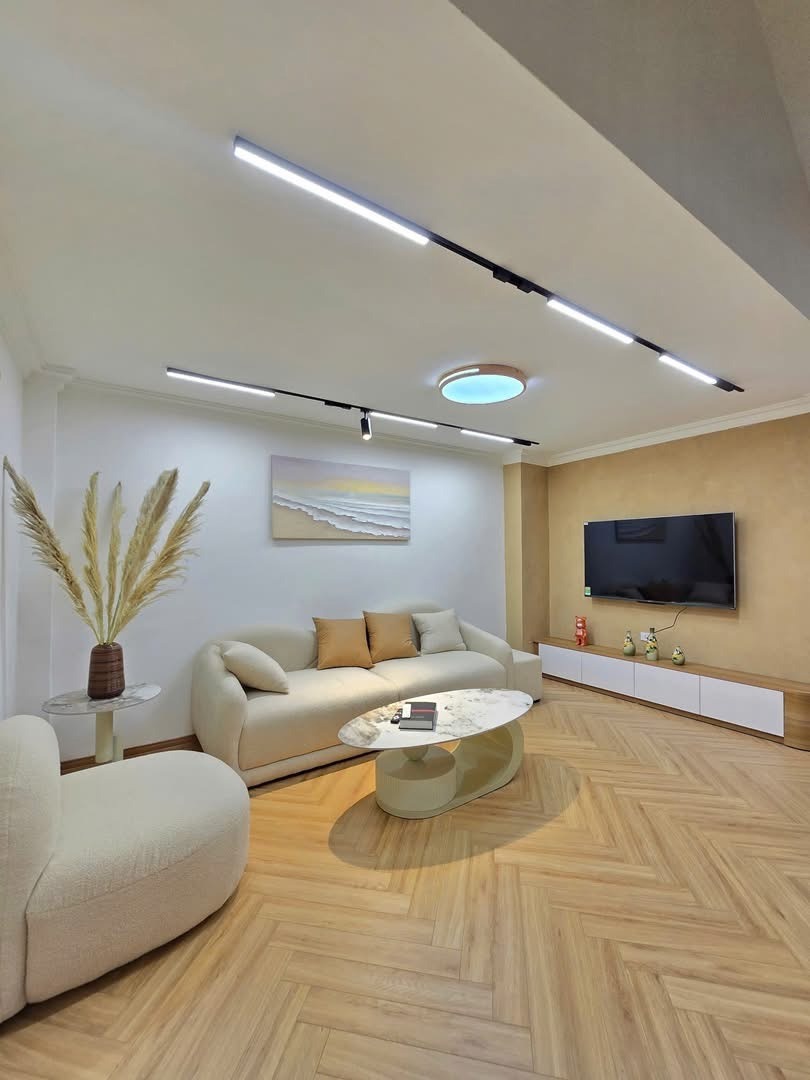 Bán nhà phố Văn Phú Hà Đông 40m2x5 tầng - Vỉa hè, Oto - Full NT - 11 tỷ