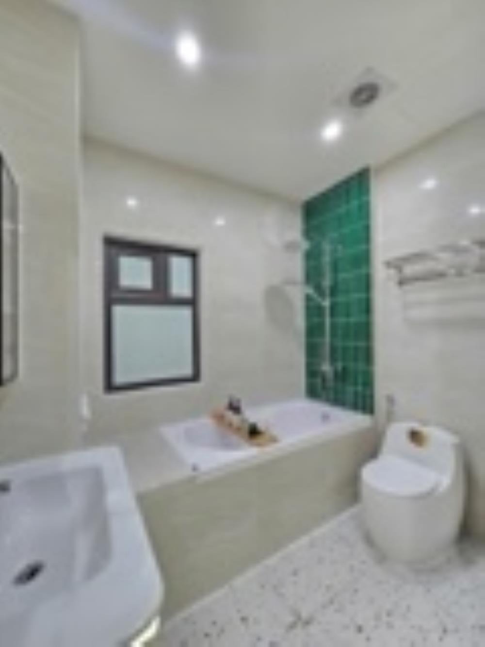 Bán nhà phố Văn Phú Hà Đông 40m2x5 tầng - Vỉa hè, Oto - Full NT - 11 tỷ