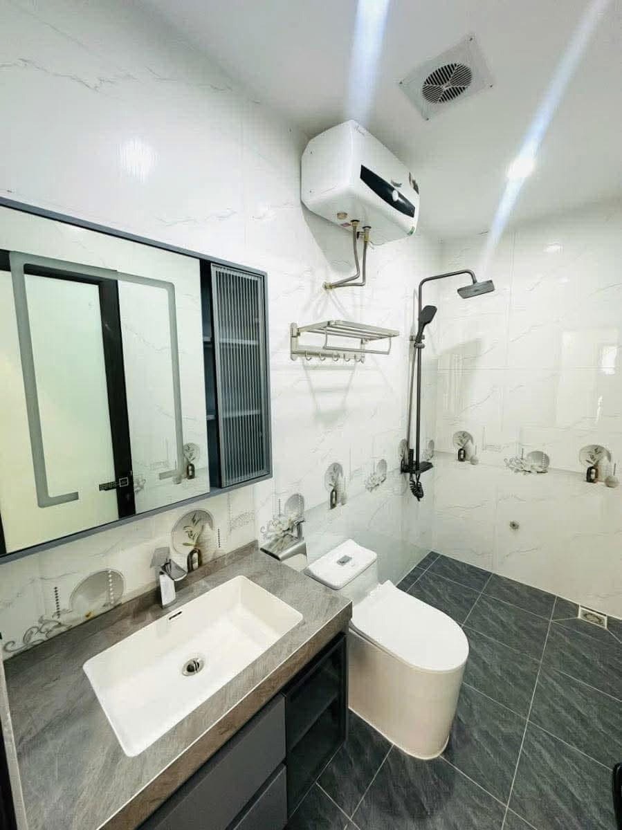 Bán nhà phố Văn Phú Hà Đông 50mx5T, thang máy, ô tô, Full nội thất, 9 tỷ