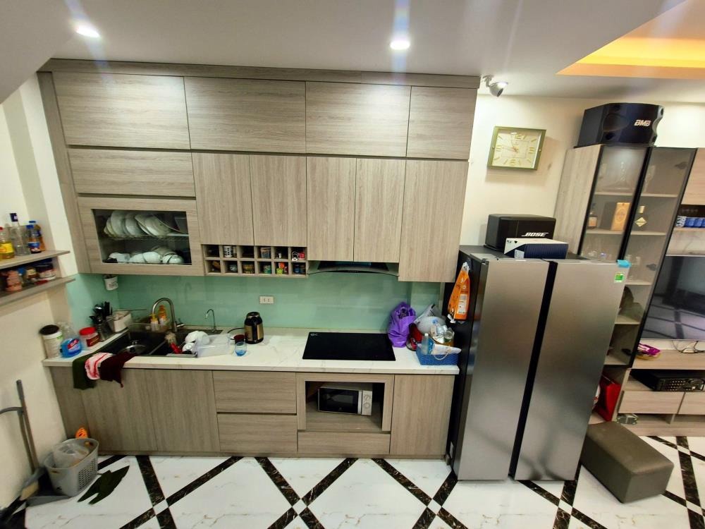 🔥 Nhà đẹp Lạc Long Quân 9.8 tỷ - Thiết kế hiện đại, pháp lý chuẩn