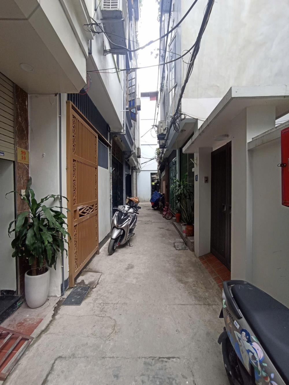 🔥 Nhà đẹp Lạc Long Quân 9.8 tỷ - Thiết kế hiện đại, pháp lý chuẩn