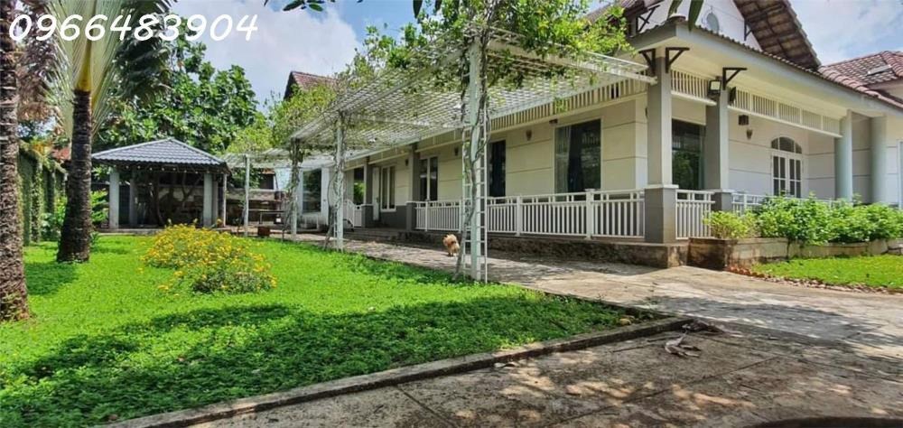 Cho Thuê Biệt Thự 1200m2, 3 Phòng Ngủ, Đường Tam Bình, Thủ Đức - Giá 60 Triệu/Tháng